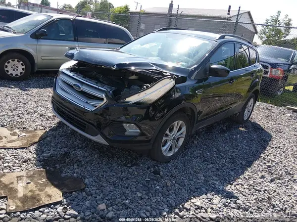 1FMCU9GD4JUA51750 2018 FORD ESCAPE - Image 2