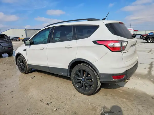 1FMCU9GD4JUA63476 2018 FORD ESCAPE - Image 2