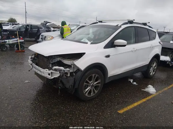 1FMCU9GD4JUA74171 2018 FORD ESCAPE - Image 2