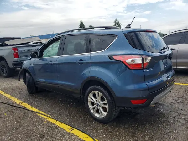 1FMCU9GD4JUA82173 2018 FORD ESCAPE - Image 2