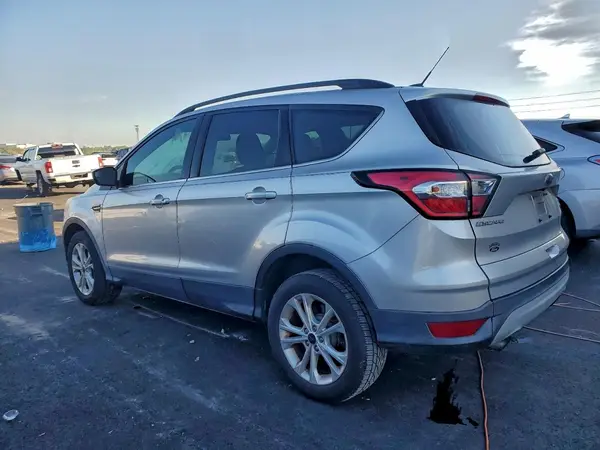 1FMCU9GD4JUA98776 2018 FORD ESCAPE - Image 2