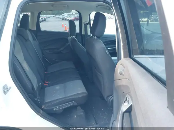1FMCU9GD4JUB16161 2018 FORD ESCAPE - Image 8