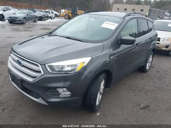1FMCU9GD4JUB18752 2018 FORD ESCAPE - Image 2