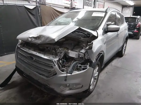 1FMCU9GD4JUB29010 2018 FORD ESCAPE - Image 2