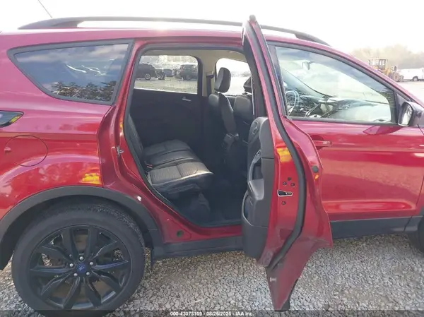 1FMCU9GD4JUB30500 2018 FORD ESCAPE - Image 8