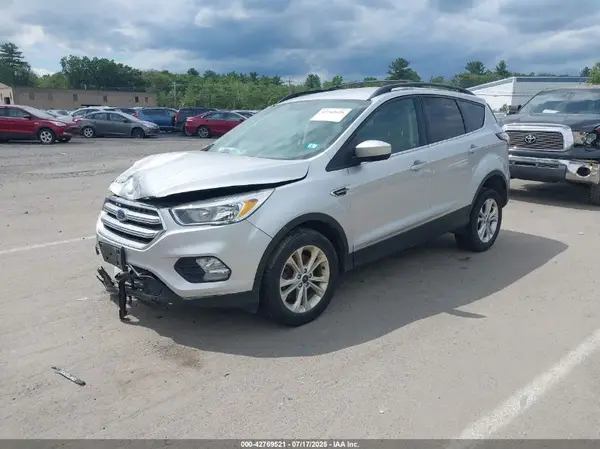 1FMCU9GD4JUB33400 2018 FORD ESCAPE - Image 2