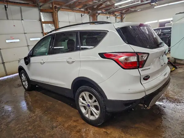 1FMCU9GD4JUB34398 2018 FORD ESCAPE - Image 2