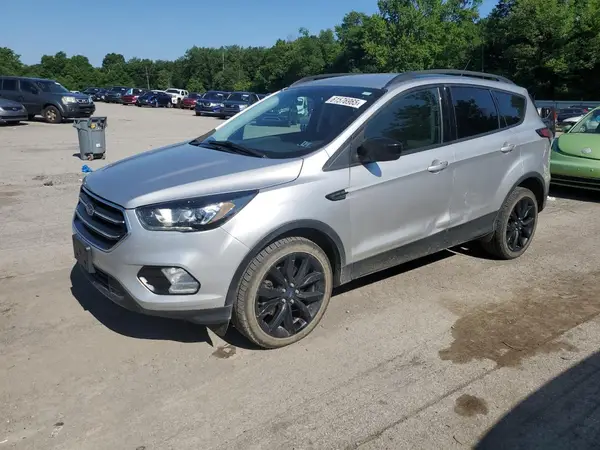 1FMCU9GD4JUB38483 2018 FORD ESCAPE - Image 1