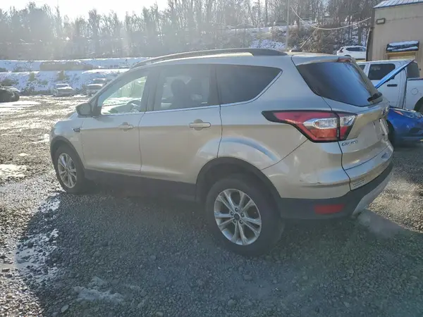 1FMCU9GD4JUB41075 2018 FORD ESCAPE - Image 2