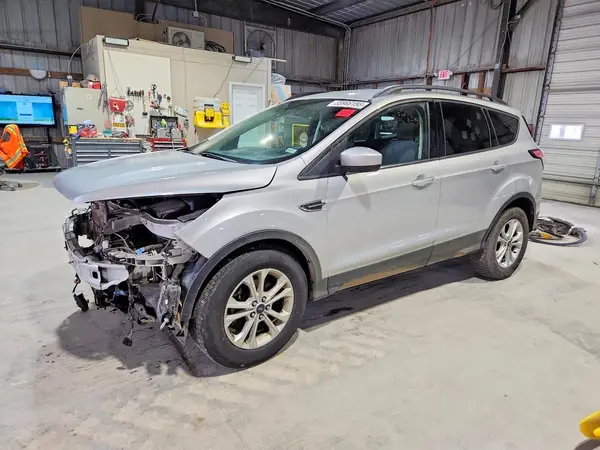 1FMCU9GD4JUB43263 2018 FORD ESCAPE - Image 1