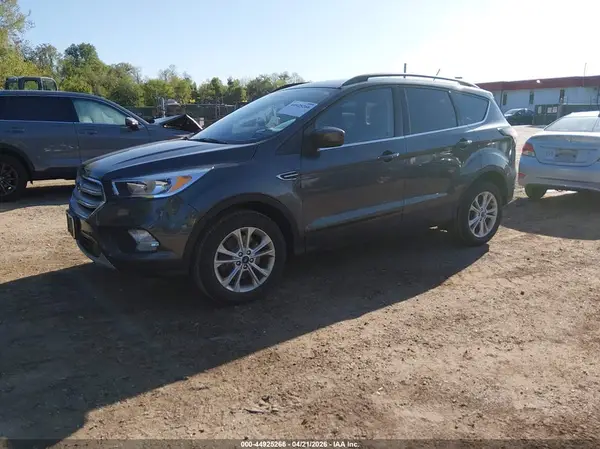 1FMCU9GD4JUB44767 2018 FORD ESCAPE - Image 2