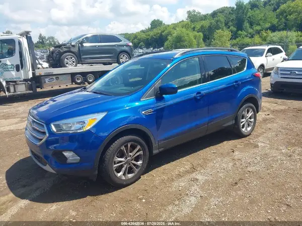 1FMCU9GD4JUB45661 2018 FORD ESCAPE - Image 2