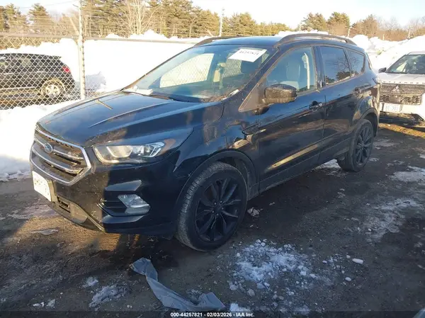 1FMCU9GD4JUB53257 2018 FORD ESCAPE - Image 2