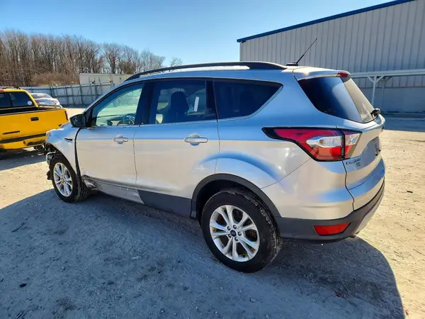 1FMCU9GD4JUB58281 2018 FORD ESCAPE - Image 2