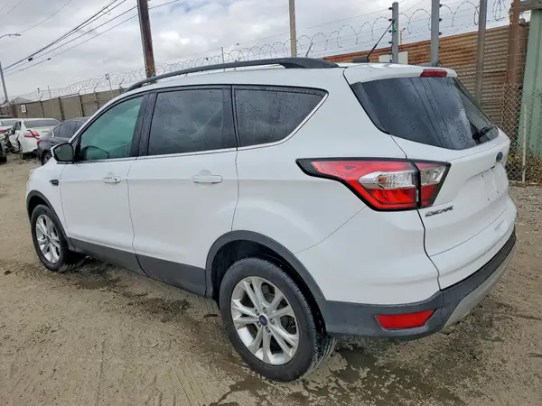 1FMCU9GD4JUB61469 2018 FORD ESCAPE - Image 2