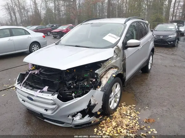 1FMCU9GD4JUB62086 2018 FORD ESCAPE - Image 2