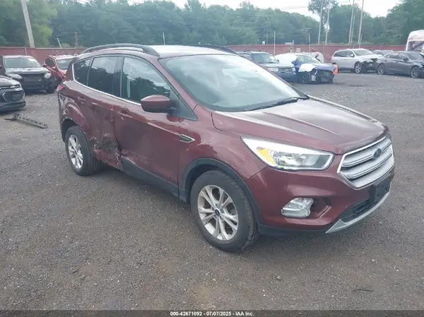 1FMCU9GD4JUB71239 2018 FORD ESCAPE - Image 1