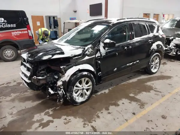 1FMCU9GD4JUC05275 2018 FORD ESCAPE - Image 2