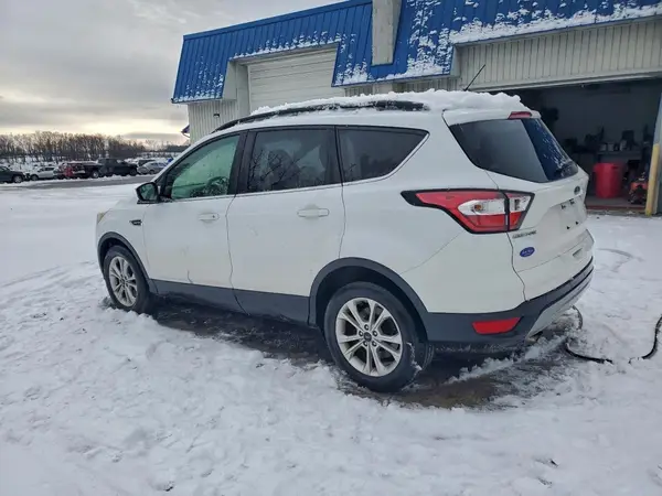 1FMCU9GD4JUC10590 2018 FORD ESCAPE - Image 2