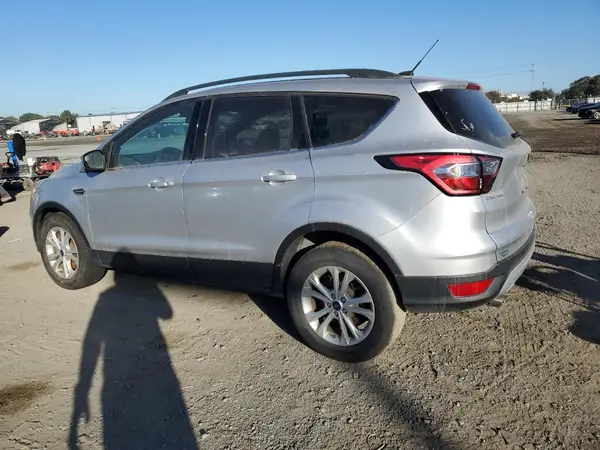 1FMCU9GD4JUC12808 2018 FORD ESCAPE - Image 2