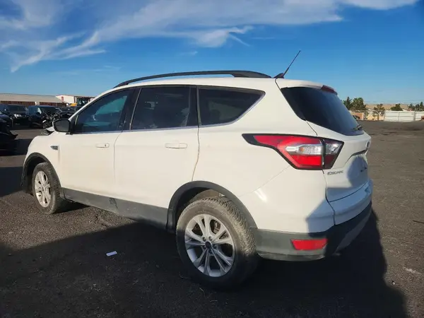 1FMCU9GD4JUC49017 2018 FORD ESCAPE - Image 2