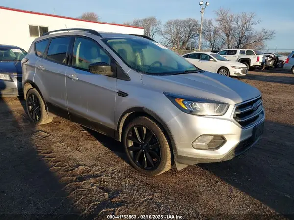 1FMCU9GD4JUC59577 2018 FORD ESCAPE - Image 1