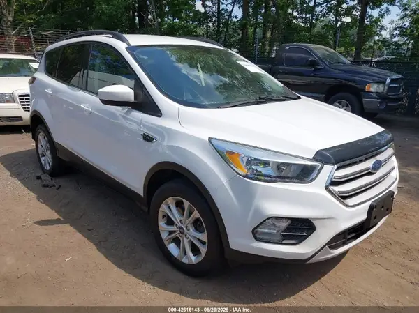 1FMCU9GD4JUC61958 2018 FORD ESCAPE - Image 1
