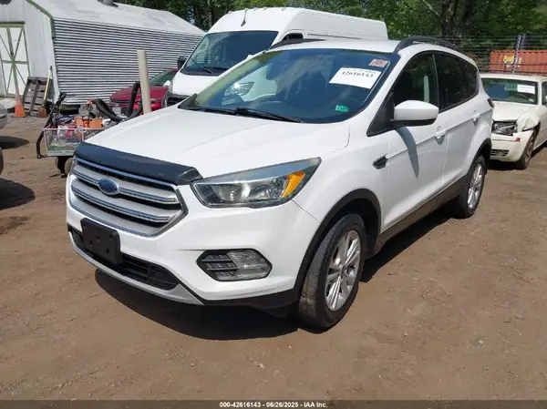 1FMCU9GD4JUC61958 2018 FORD ESCAPE - Image 2