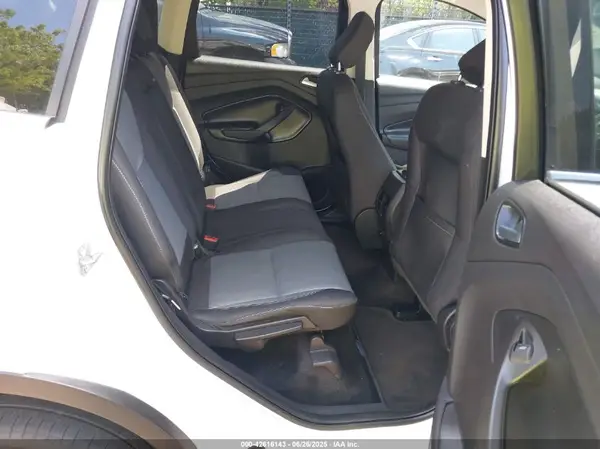 1FMCU9GD4JUC61958 2018 FORD ESCAPE - Image 8