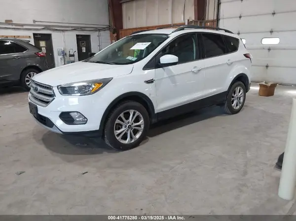 1FMCU9GD4JUC62933 2018 FORD ESCAPE - Image 2