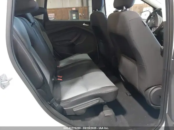 1FMCU9GD4JUC62933 2018 FORD ESCAPE - Image 8