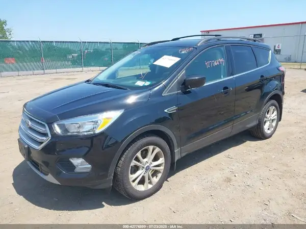 1FMCU9GD4JUC82065 2018 FORD ESCAPE - Image 2