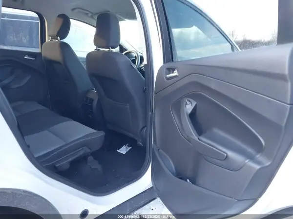 1FMCU9GD4JUD05957 2018 FORD ESCAPE - Image 8