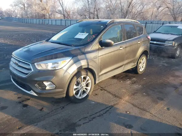 1FMCU9GD4JUD07787 2018 FORD ESCAPE - Image 2