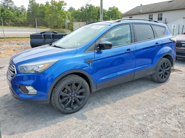 1FMCU9GD4JUD17199 2018 FORD ESCAPE - Image 1