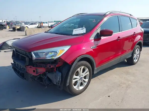 1FMCU9GD4JUD20345 2018 FORD ESCAPE - Image 2