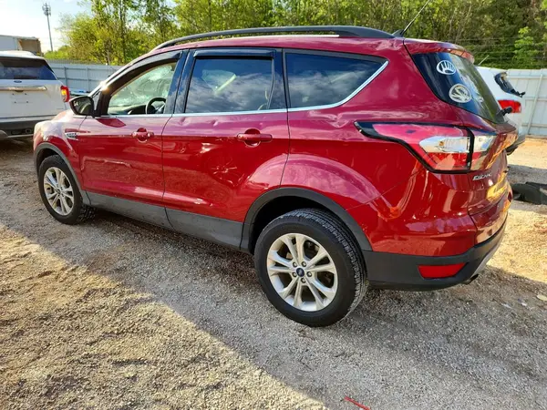 1FMCU9GD4JUD29241 2018 FORD ESCAPE - Image 2