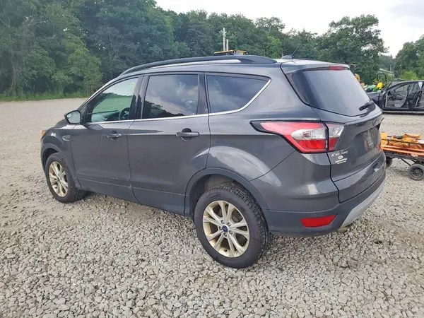 1FMCU9GD4JUD45956 2018 FORD ESCAPE - Image 2