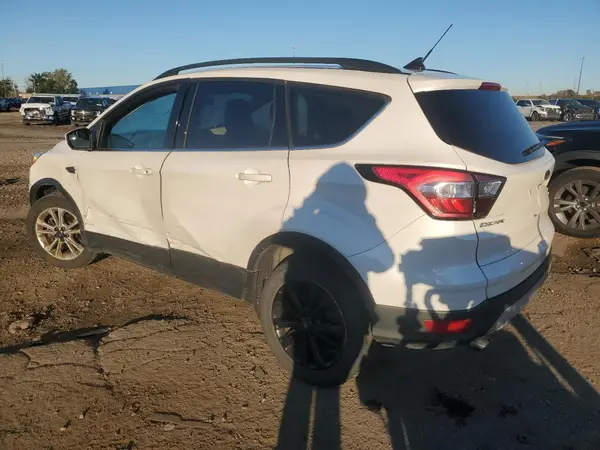 1FMCU9GD4JUD57413 2018 FORD ESCAPE - Image 2