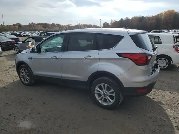 1FMCU9GD4KUA08740 2019 FORD ESCAPE - Image 2