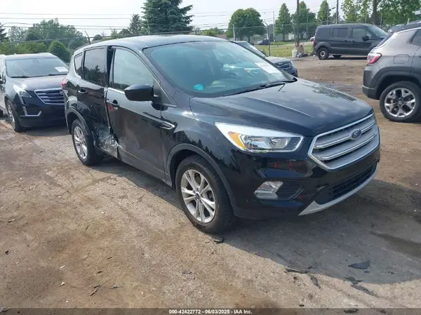 1FMCU9GD4KUA16921 2019 FORD ESCAPE - Image 1