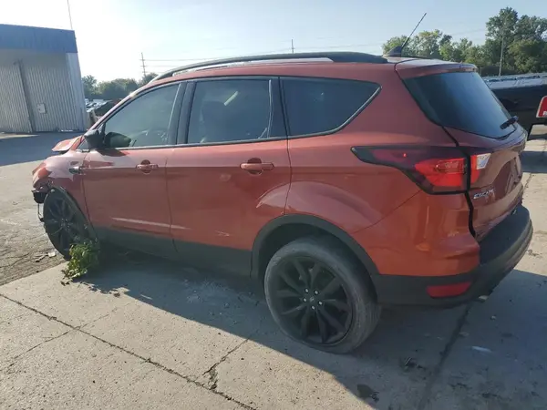 1FMCU9GD4KUA40118 2019 FORD ESCAPE - Image 2