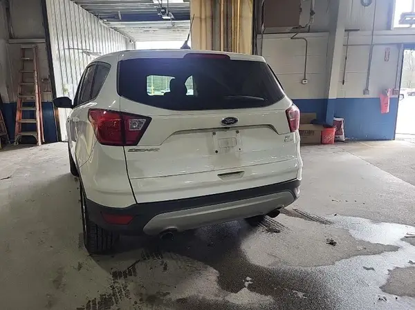 1FMCU9GD4KUA65505 2019 FORD ESCAPE - Image 1