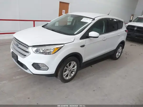 1FMCU9GD4KUA65732 2019 FORD ESCAPE - Image 2