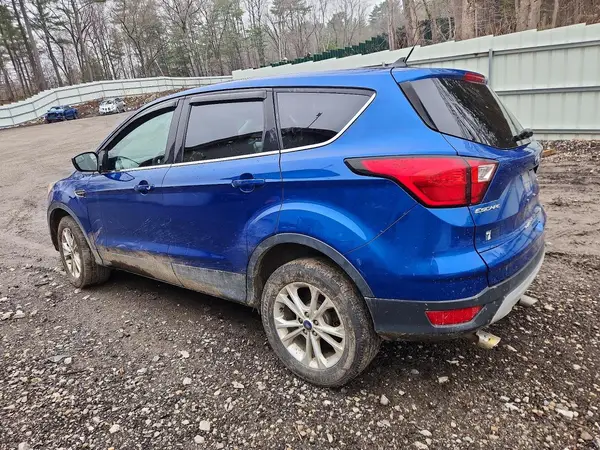 1FMCU9GD4KUA66122 2019 FORD ESCAPE - Image 2