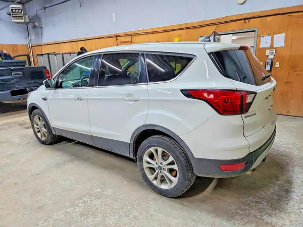 1FMCU9GD4KUA68713 2019 FORD ESCAPE - Image 2