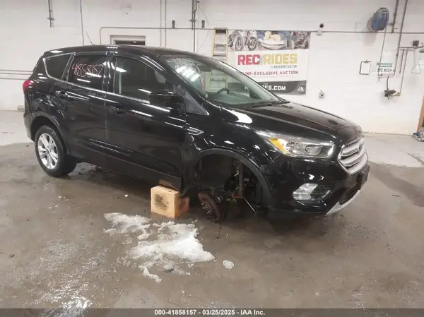 1FMCU9GD4KUA83731 2019 FORD ESCAPE - Image 1