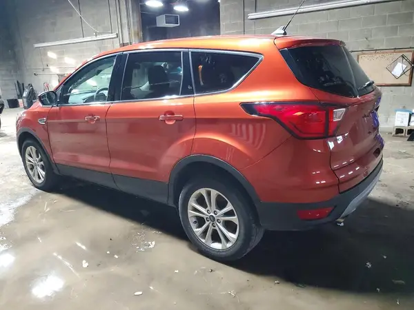 1FMCU9GD4KUB25752 2019 FORD ESCAPE - Image 2