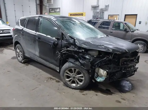 1FMCU9GD4KUB30837 2019 FORD ESCAPE - Image 1