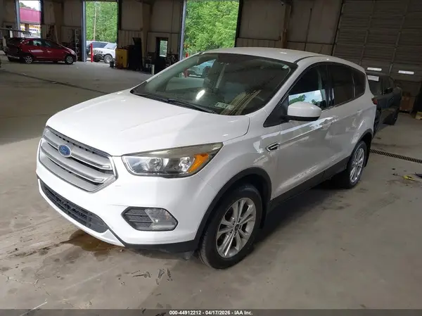 1FMCU9GD4KUC06766 2019 FORD ESCAPE - Image 2